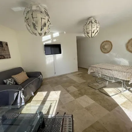 Homely Del Mar 5 Апартаменты